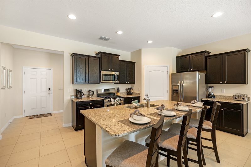 Fabulous 5 Bedroom Solterra Resort Villa Rental — photo 4