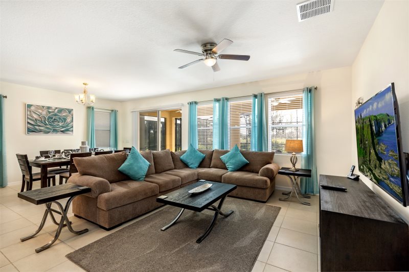 Fabulous 5 Bedroom Solterra Resort Villa Rental — photo 6