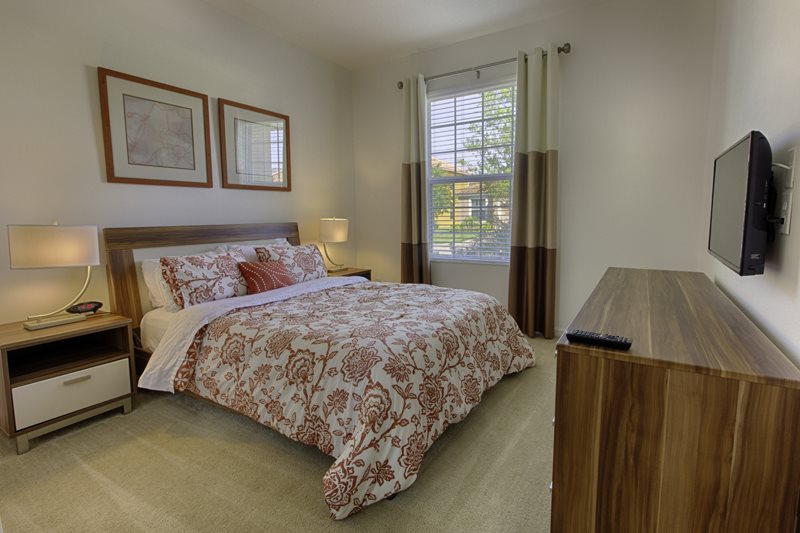 Stunning 5 Bed Solterra Villa — photo 8