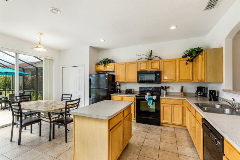 Stunning 6 Bedroom Aviana Villa — photo 7