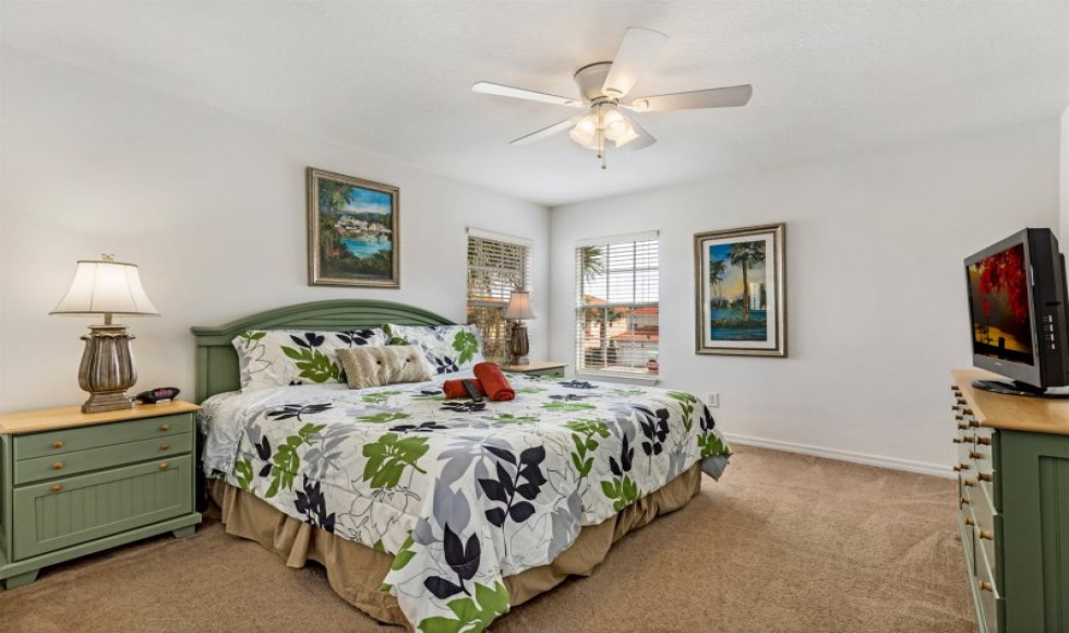 6 Bedrooms Bedrooms, ,4 BathroomsBathrooms,Villa,Vacation Rental,1100
