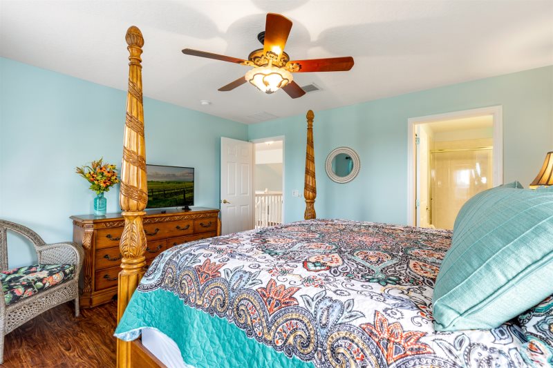 Large 6 Bed Formosa Gardens — photo 15