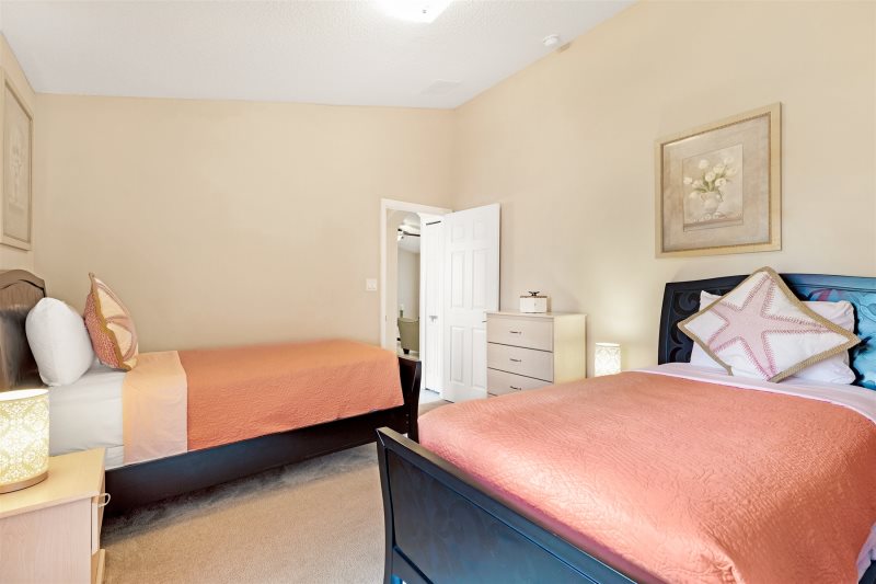 Stunning 6 Bed Orange Tree Villa — photo 11