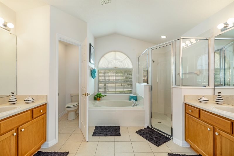 Fantastic 6 Bed Orange Tree Villa — photo 11