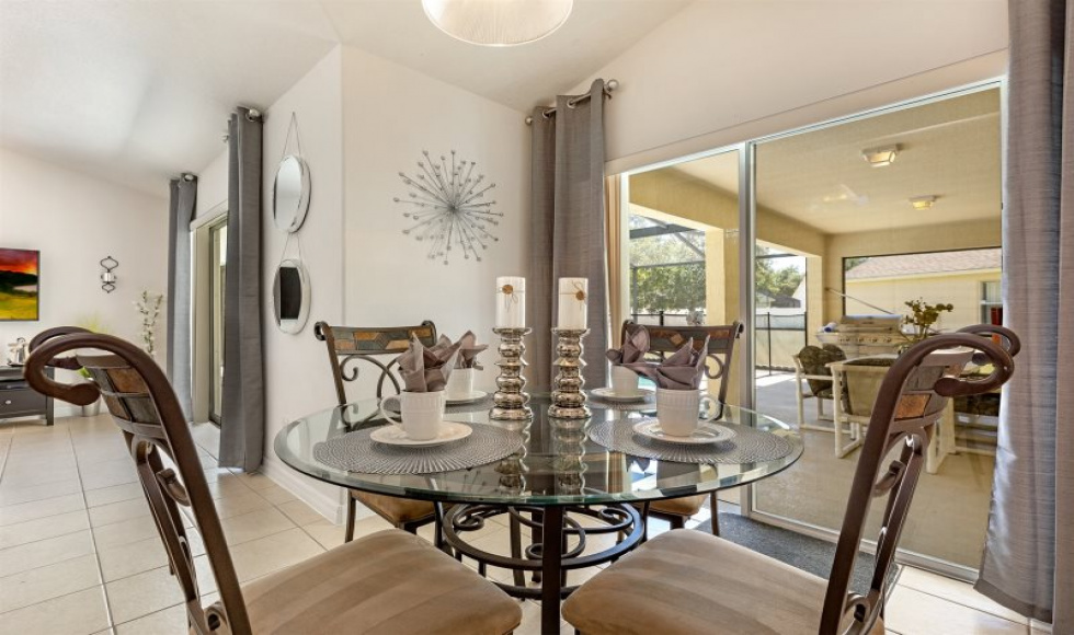 6 Bedrooms Bedrooms, ,3 BathroomsBathrooms,Villa,Vacation Rental,1105