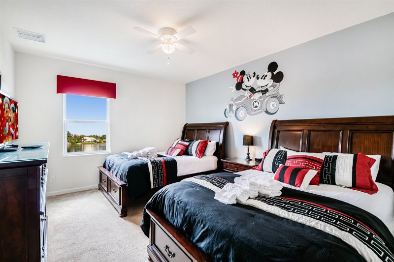Stunning Solterra Villa Rental With BBQ — photo 12