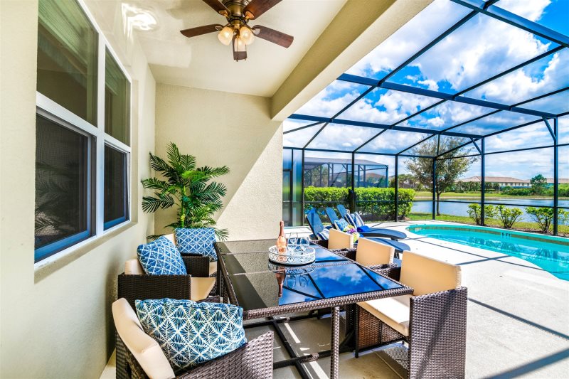 Stunning Solterra Villa Rental With BBQ — photo 5
