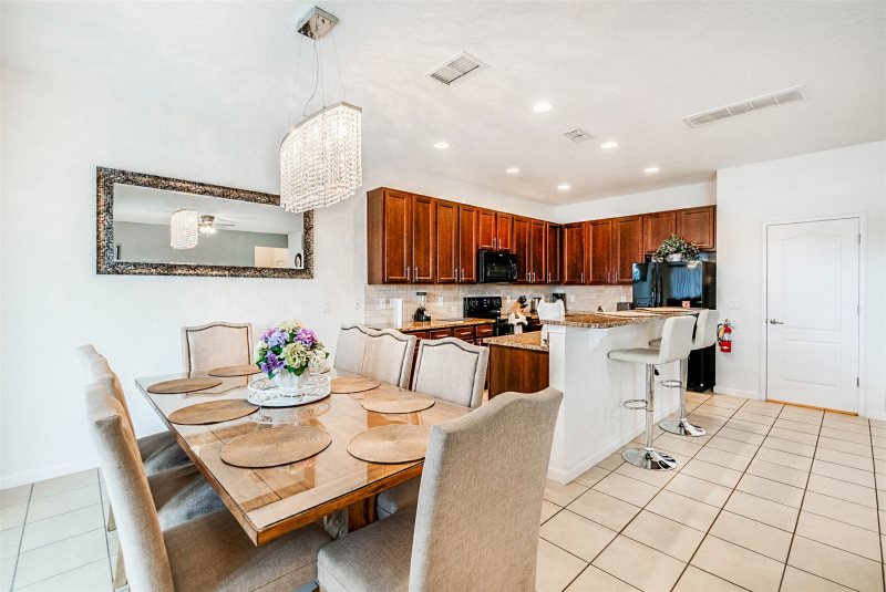 Stunning Solterra Villa Rental With BBQ — photo 7