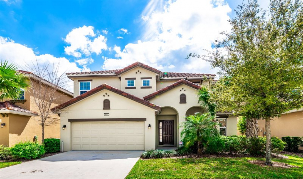 6 Bedrooms Bedrooms, ,5 BathroomsBathrooms,Villa,Vacation Rental,1107