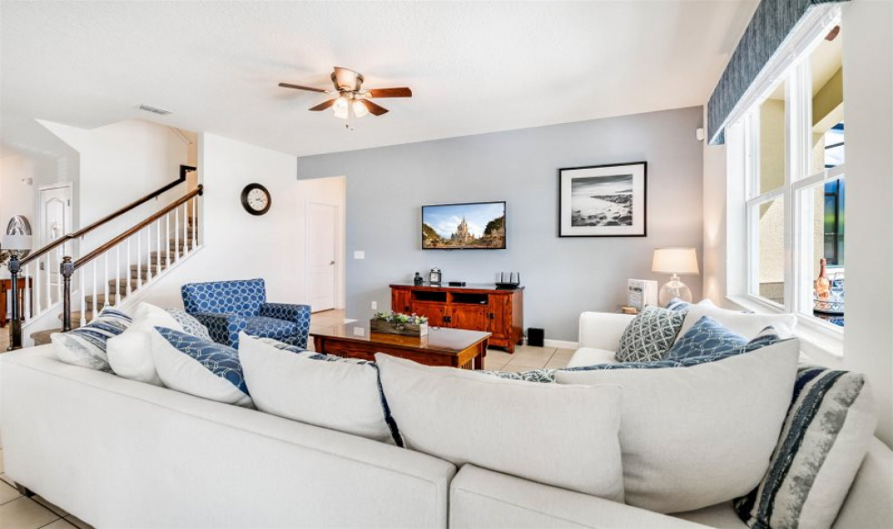 6 Bedrooms Bedrooms, ,5 BathroomsBathrooms,Villa,Vacation Rental,1107
