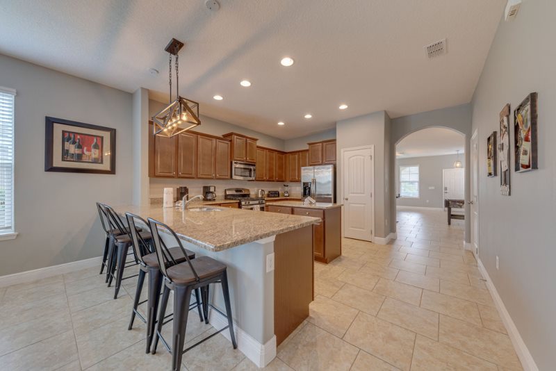 Spacious Solterra Resort Villa Rental — photo 4