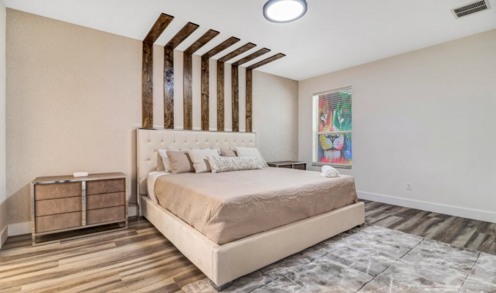 6 Bedrooms Bedrooms, ,4 BathroomsBathrooms,Villa,Vacation Rental,1110
