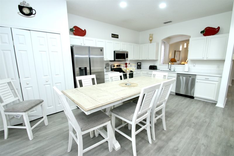 Stunning 6 Bedroom Watersong Villa Rental — photo 4