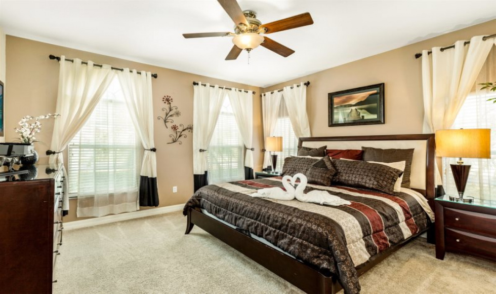 7 Bedrooms Bedrooms, ,6 BathroomsBathrooms,Villa,Vacation Rental,1112