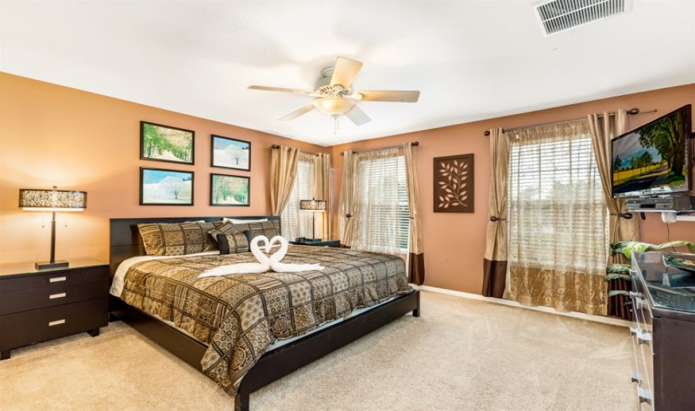 7 Bedrooms Bedrooms, ,6 BathroomsBathrooms,Villa,Vacation Rental,1112