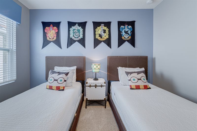 Spacious 7 Bedroom Solterra Villa Rental — photo 13