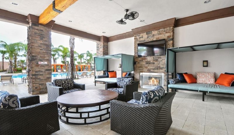 Spacious 7 Bedroom Solterra Villa Rental — photo 17