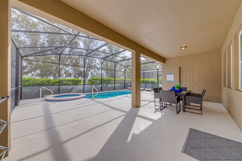 Spacious 7 Bedroom Solterra Villa Rental — photo 19