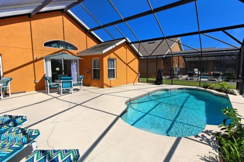 Fabulous 3 Bed Watersong Villa With South Facing Pool — photo 2