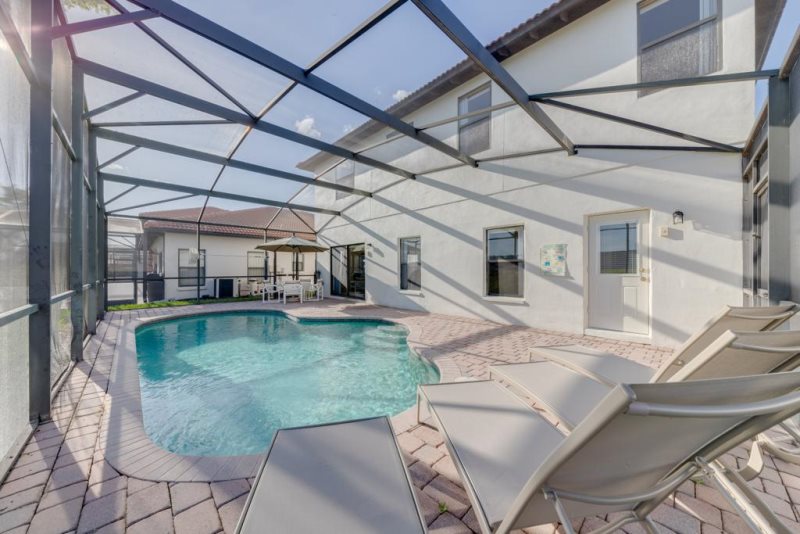 4 Bedromm 2 Bath High Grove Villa — photo 9