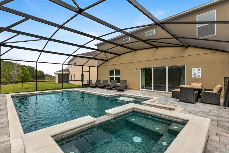 Laurel Estates 4 bed Villa — photo 3