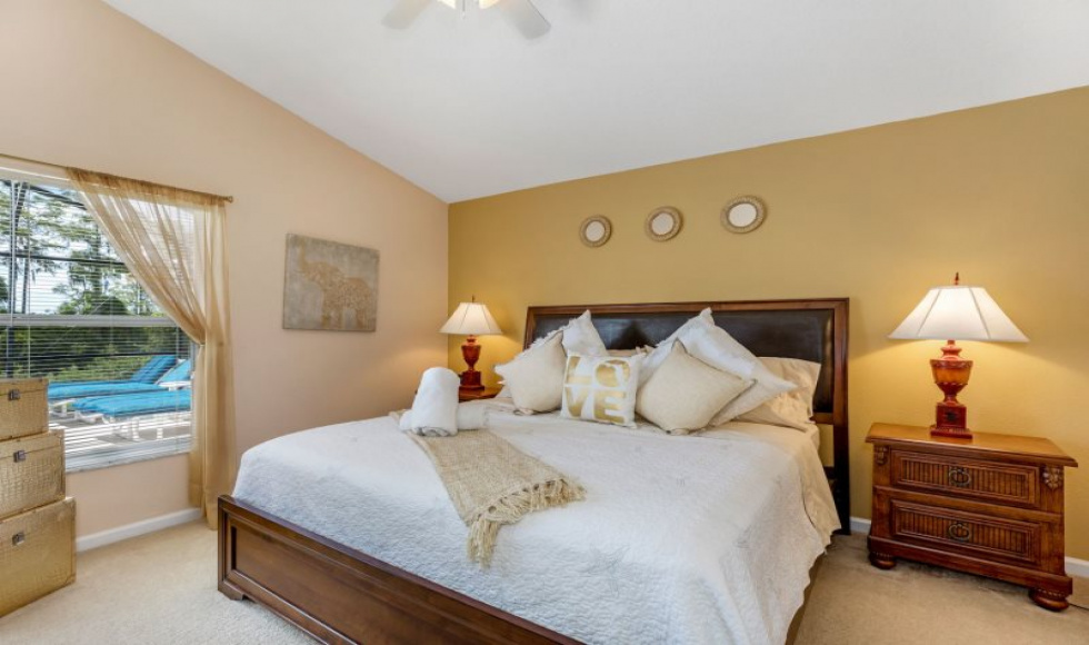 4 Bedrooms Bedrooms, ,3 BathroomsBathrooms,Villa,Vacation Rental,1035