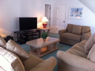 Fabulous 4 Bed Oak Island Villa — photo 2