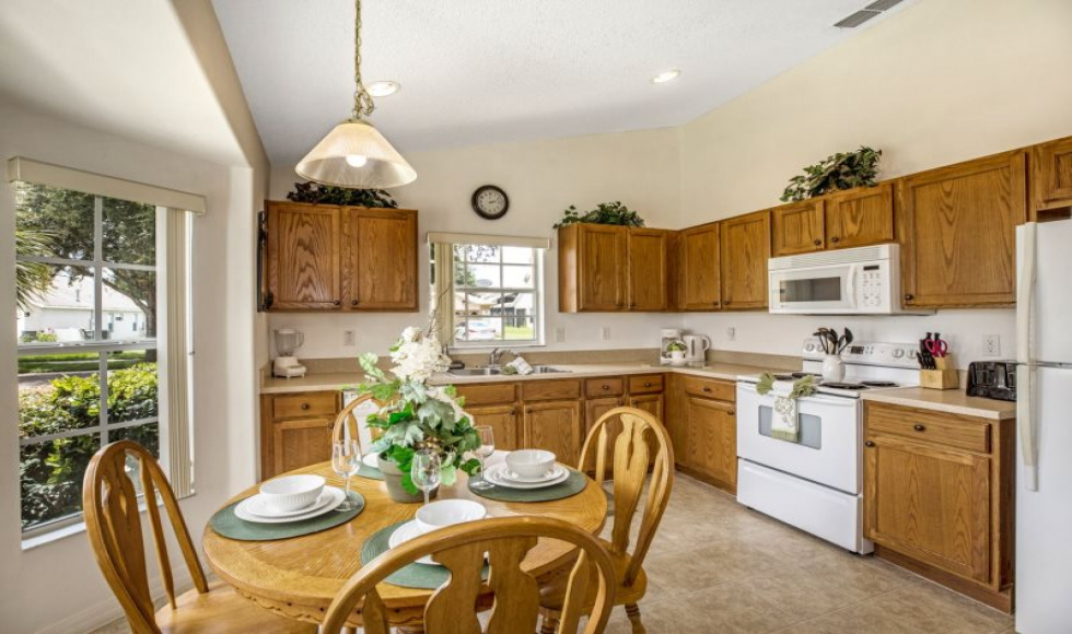 4 Bedrooms Bedrooms, ,3 BathroomsBathrooms,Villa,Vacation Rental,1042
