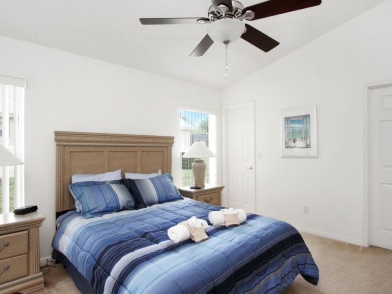 Beautiful 4 Bedroom 3 Bath Orange Tree Villa — photo 4