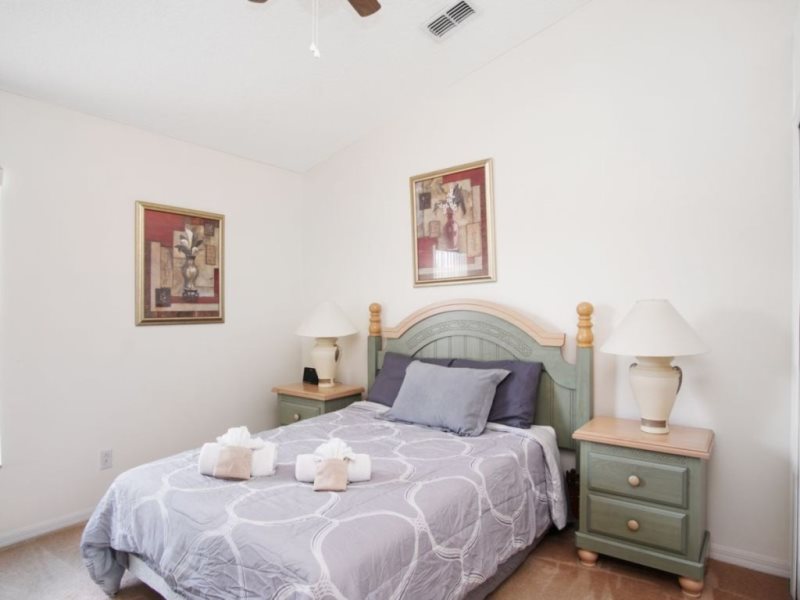Beautiful 4 Bedroom 3 Bath Orange Tree Villa — photo 6