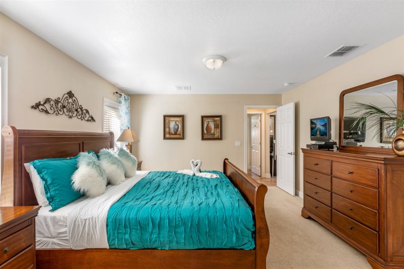 Charming 4 Bedroom Providence Villa — photo 8