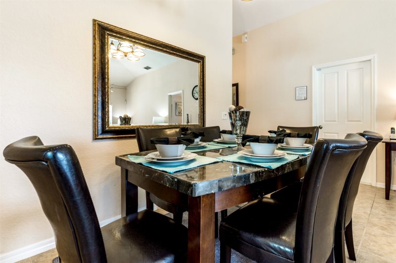 Beautiful 4 Bedroom Reserve At Town Center Villa — photo 5