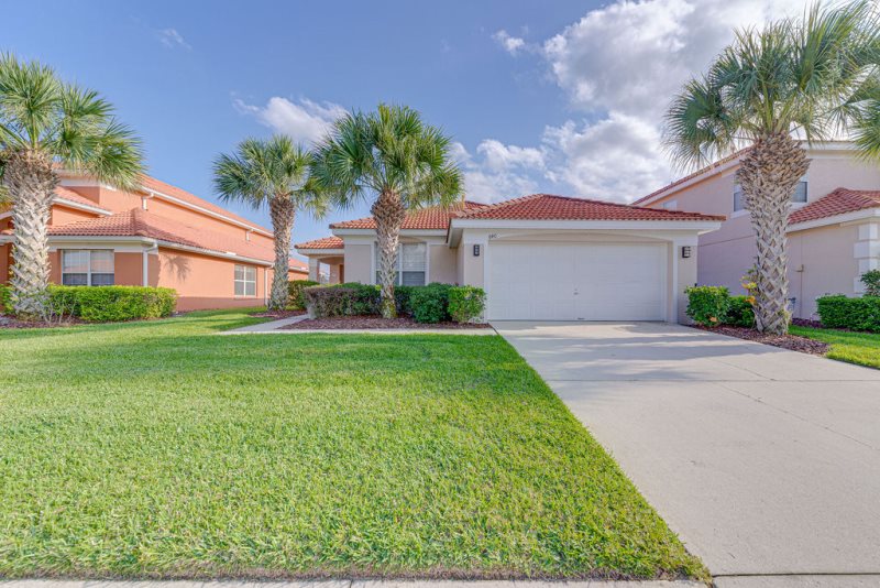 Fabulous Newly Decorated 4 Bed Villa