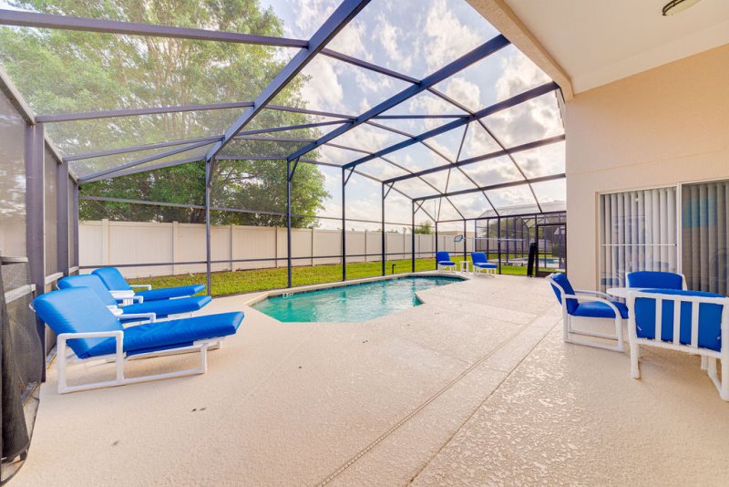 Fabulous Newly Decorated 4 Bed Villa — photo 14