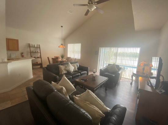 Stunning 4 Bedroom Thousand Oaks Villa — photo 2
