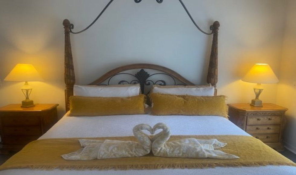 4 Bedrooms Bedrooms, ,3 BathroomsBathrooms,Villa,Vacation Rental,1059