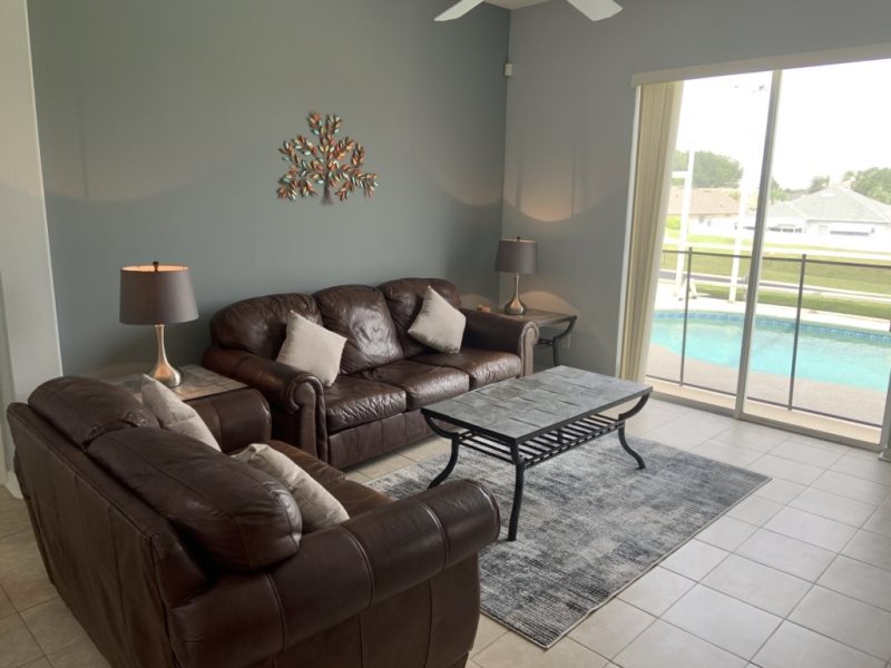4 Bedroom 3 Bathroom Tuscan Hills Villa — photo 4
