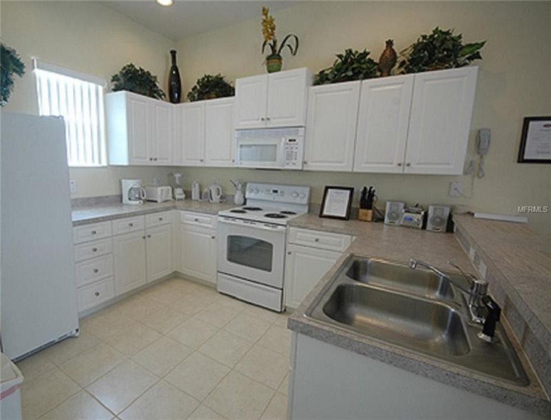 Lovely 4 Bedroom 3 Bath Tuscan Hills Villa — photo 4