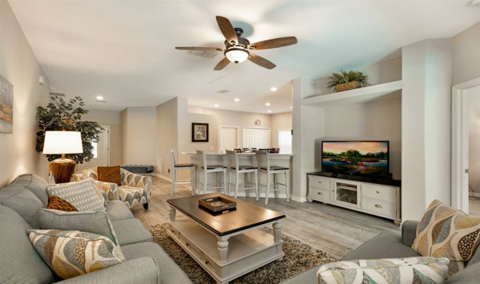 4 Bedrooms Bedrooms, ,3 BathroomsBathrooms,Villa,Vacation Rental,1064