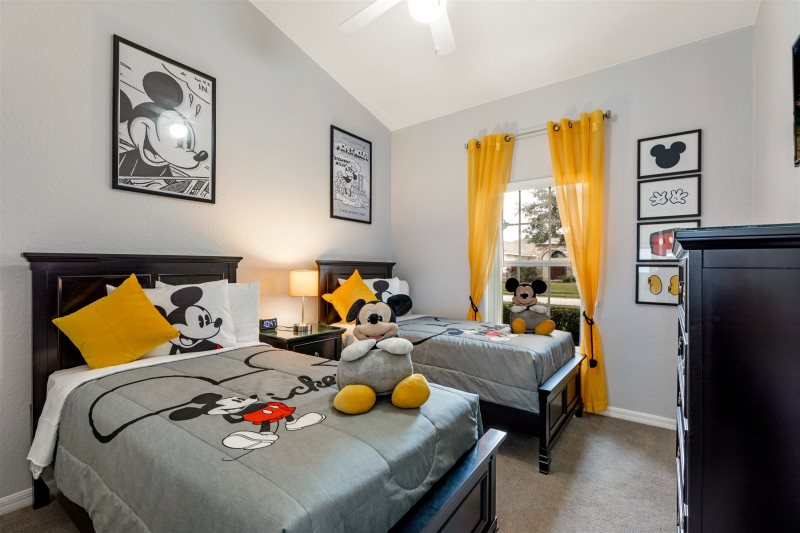 Beautiful home with private pool and spa near to Champions Gate and Di — photo 11