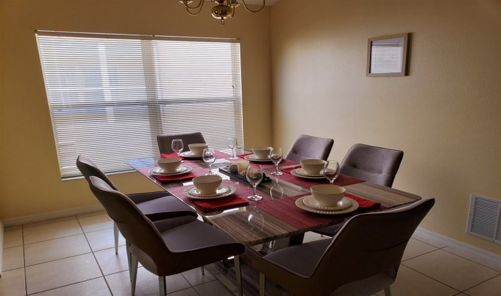5 Bedrooms Bedrooms, ,4 BathroomsBathrooms,Villa,Vacation Rental,1071