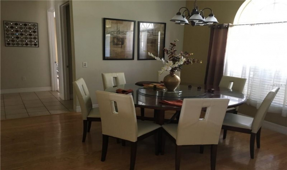 5 Bedrooms Bedrooms, ,3 BathroomsBathrooms,Villa,Vacation Rental,1073