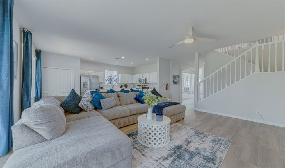 5 Bedrooms Bedrooms, ,4 BathroomsBathrooms,Villa,Vacation Rental,1075