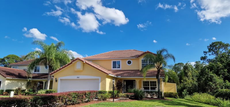 5 Bedroom Lake Wilson Villa Rental — photo 1