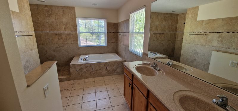 5 Bedroom Lake Wilson Villa Rental — photo 12