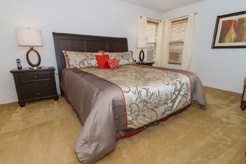 Fabulous 5 Bed Legacy Park Villa Rental — photo 6