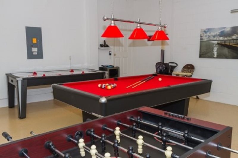Fabulous 5 Bed Legacy Park Villa Rental — photo 7