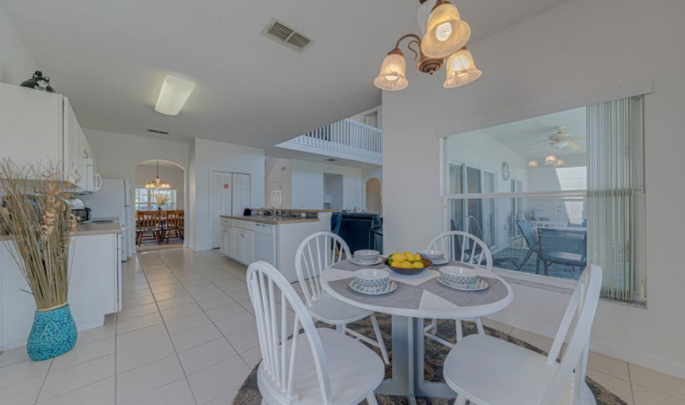5 Bedrooms Bedrooms, ,5 BathroomsBathrooms,Villa,Vacation Rental,1081
