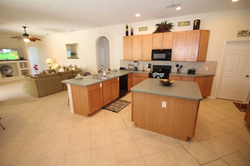 Large 5 Bed Legacy Park — photo 8