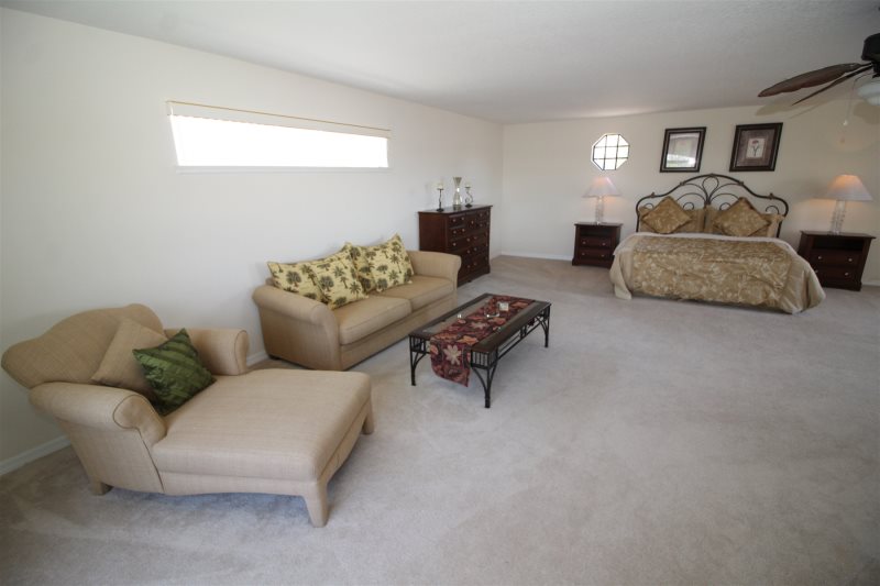 Large 5 Bed Legacy Park — photo 11